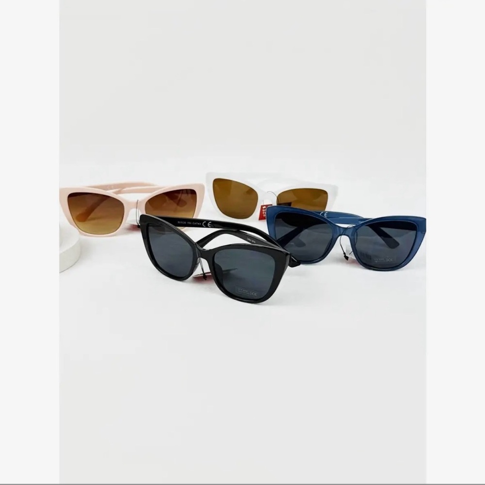 Classic Women's Sunglasses